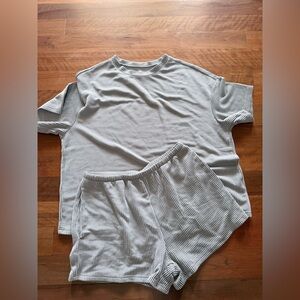 Gray ribbed 2 piece set